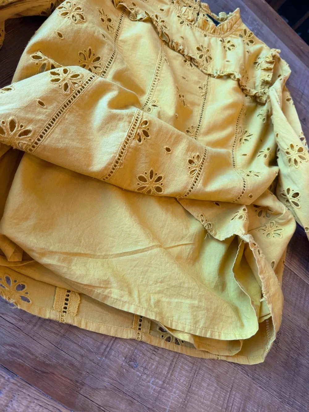 J. Crew Mustard Eyelet Long Sleeve Top | Blouse. Women’s Sz-XS Poetcore | Ruffle